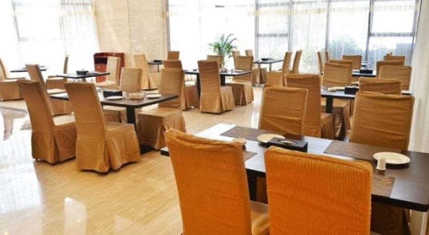 Цюйцзин: Ramada Huize