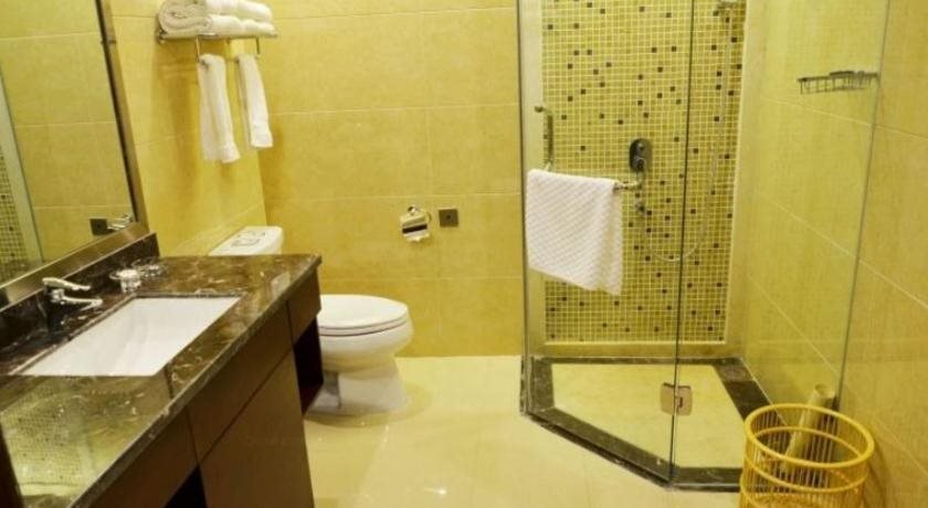 Цюйцзин: Ramada Huize