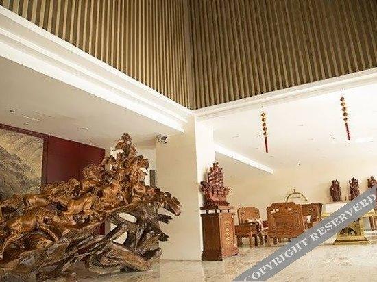 Синин: Shun He Hotel