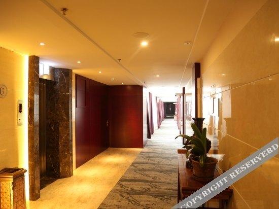 Синин: Shun He Hotel