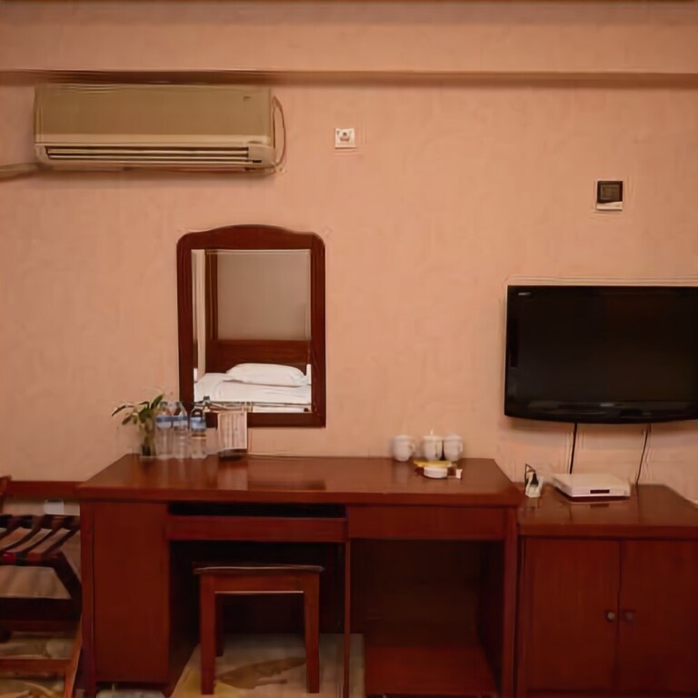 Харбин: Jin He Hotel