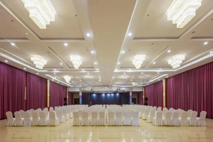 Дунъин: Lanhai Xihua Hotel