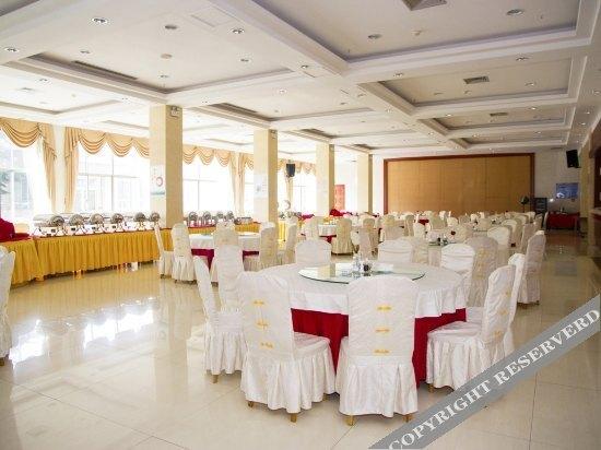 Яньтай: Donghai Hotel (Yantai Military Catering Station)