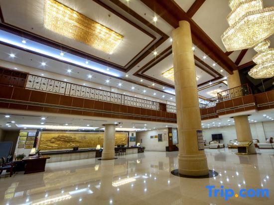 Шанграо: Tianlongshan Hotel