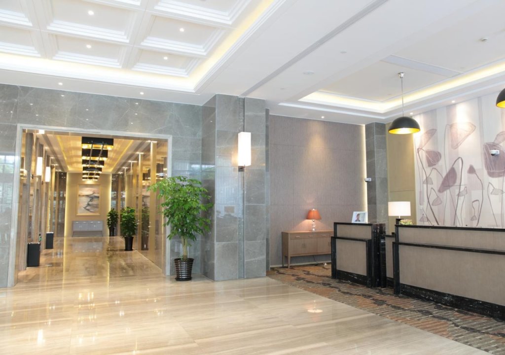 Шанхай: Metropolo Shanghai Changzhong Road