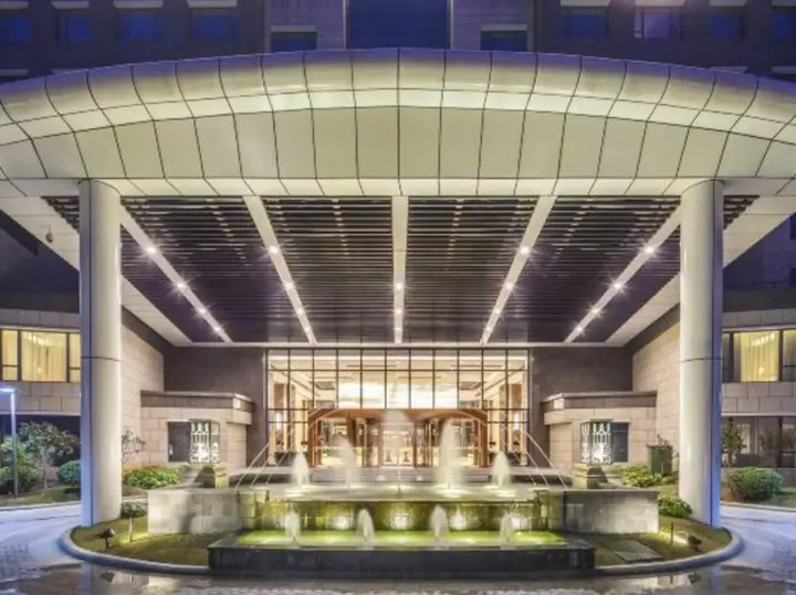 Яньчэн: Leida Hotel