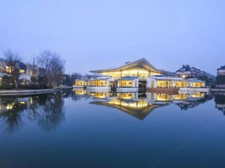 carousel image 0