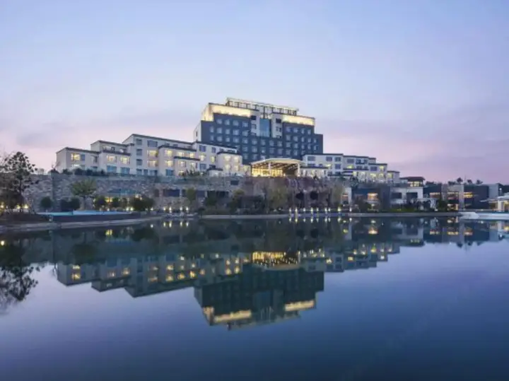 Яньчэн: Leida Hotel