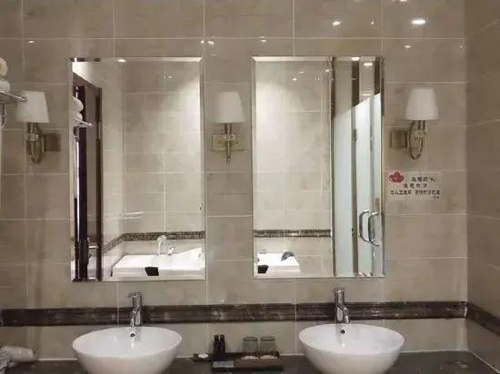 Хулун-Буир: Peter International Hotel