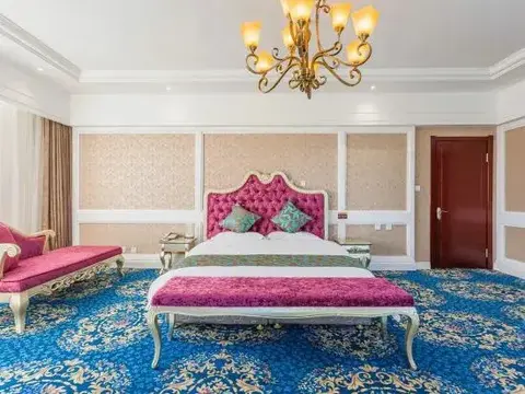 Хулун-Буир: Peter International Hotel
