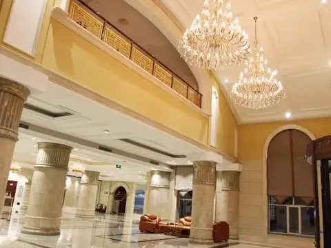 Хулун-Буир: Peter International Hotel