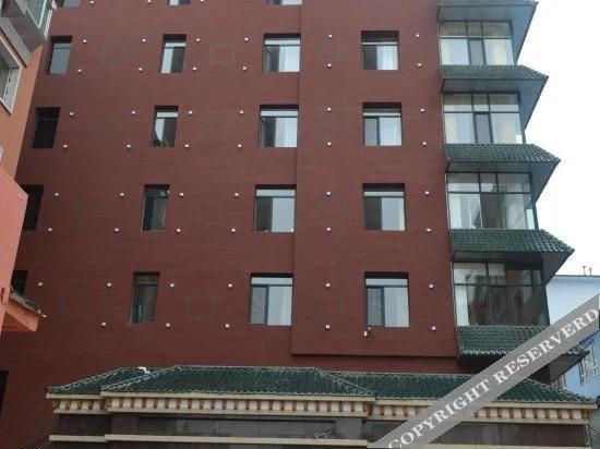 Тунхуа: Yongcheng Business Hotel