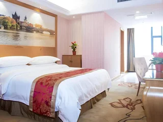 Ухань: Vienna Hotel Wuhan Lengjiao Lake Wanda Metro