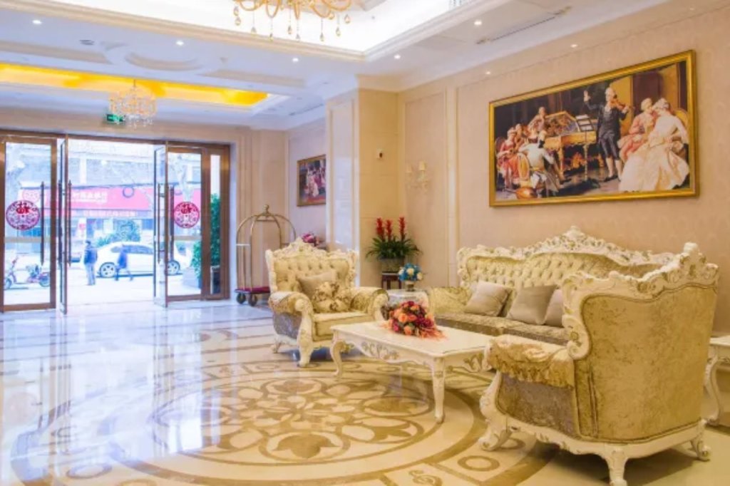 Ухань: Vienna Hotel Wuhan Lengjiao Lake Wanda Metro
