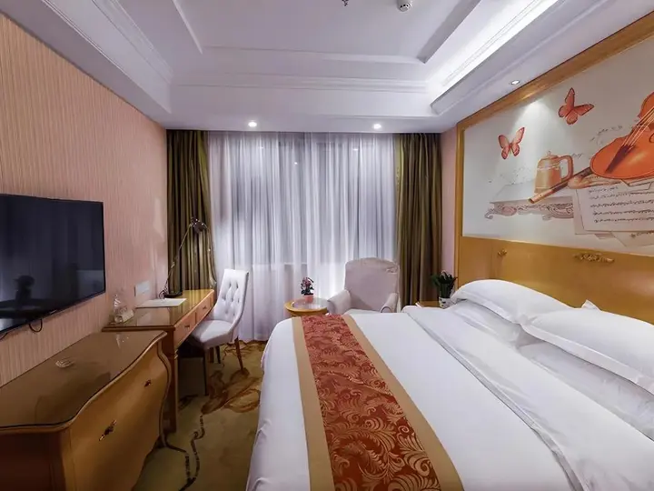 Ухань: Vienna Hotel Wuhan Lengjiao Lake Wanda Metro