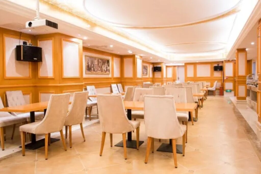 Ухань: Vienna Hotel Wuhan Lengjiao Lake Wanda Metro