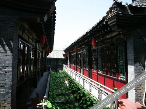 Цзиньчжун: Pingyao Old Locust Tree Inn