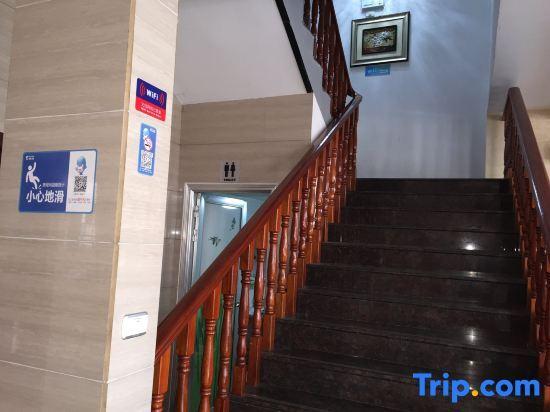 Шанграо: Yinghuwan Farm Stay Sanqingshan