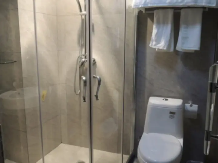 Цзеян: Dongsheng Hotel