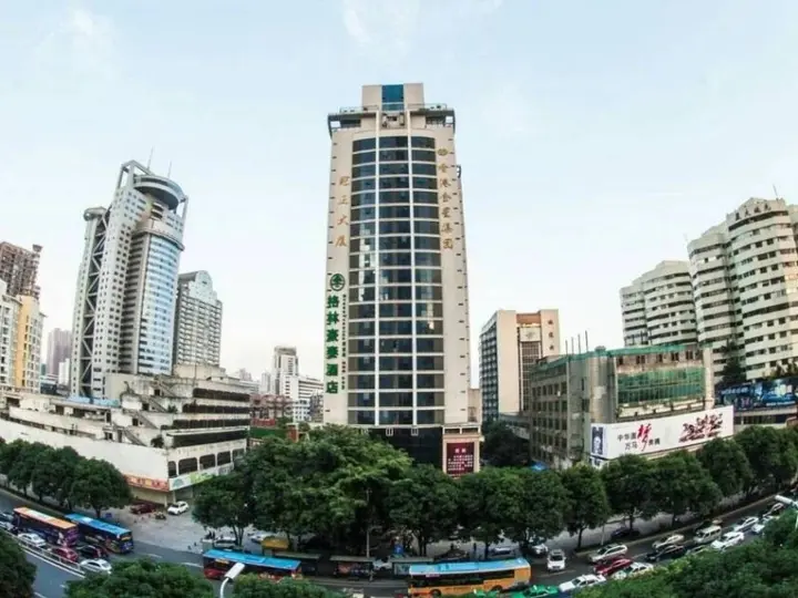 Фучжоу: GreenTree Inn FuZhou WuYi Plaza Hotel