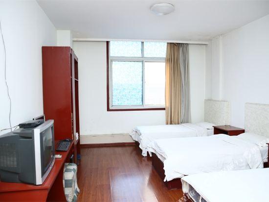 Цзинин: Kong Meng Hotel