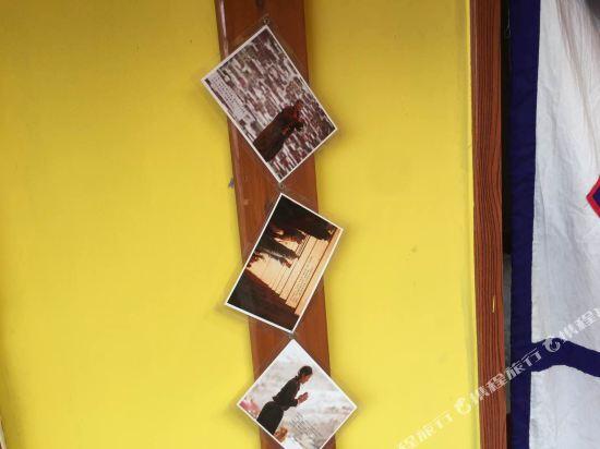 carousel image 0