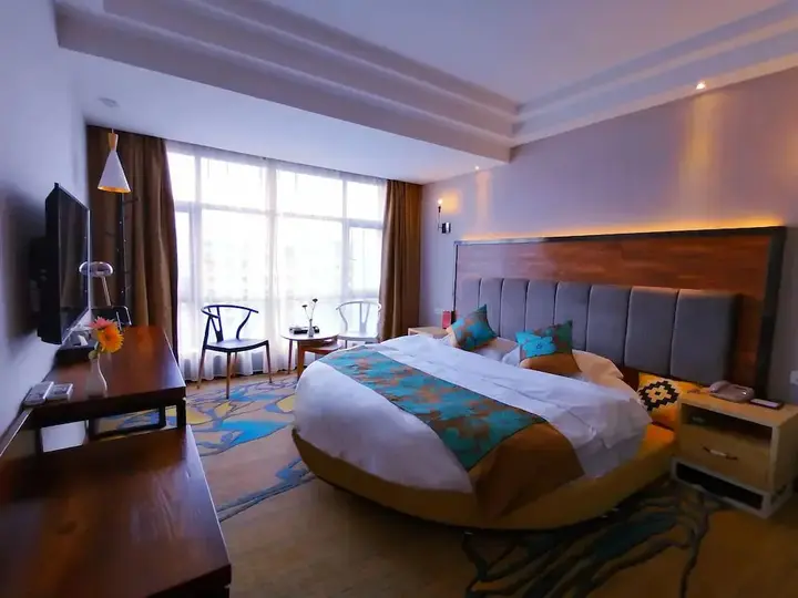 Гуйлинь: Guilin Tianqing City Hotel