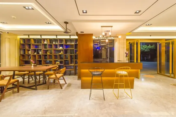 Гуйлинь: Guilin Tianqing City Hotel