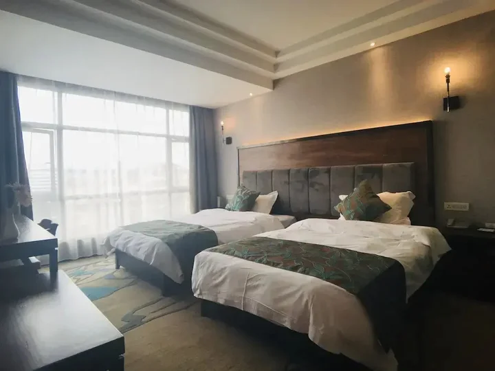 Гуйлинь: Guilin Tianqing City Hotel