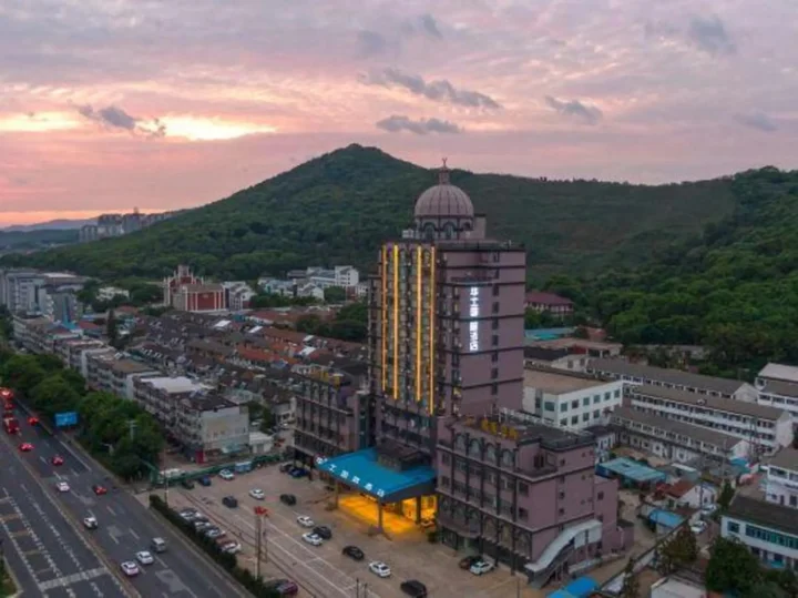 Уси: Hua Shi Hotel