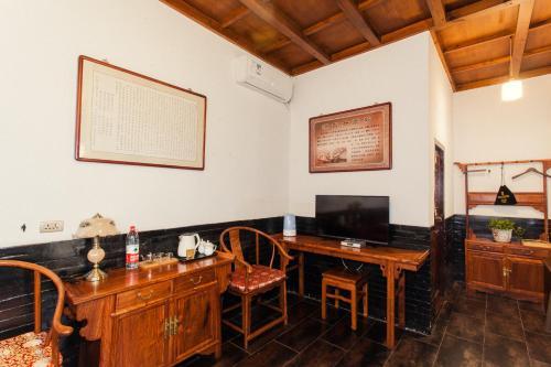Цзиньчжун: Pingyao Wudedi Cultural Hall (also see Pingyao County Yadian)