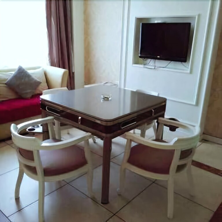 Лишуй: Xiangjiang Commerce Hotel