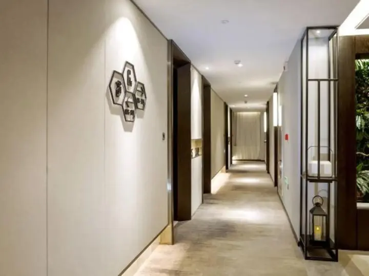 Хух-Хото: Yunyi Zizai Hotel (Hohhot Meteorological Bureau Military Area)