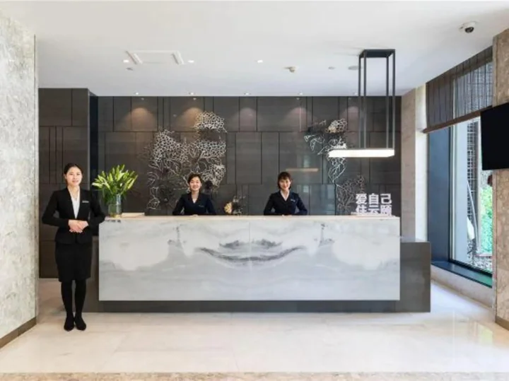 Хух-Хото: Yunyi Zizai Hotel (Hohhot Meteorological Bureau Military Area)
