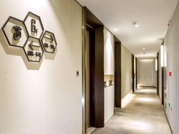Хух-Хото: Yunyi Zizai Hotel (Hohhot Meteorological Bureau Military Area)