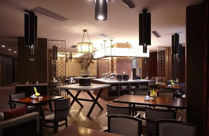 Ухань: Jinyue Tangchi Hotel Xiangxie Qintai