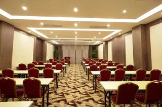 Ухань: Jinyue Tangchi Hotel Xiangxie Qintai