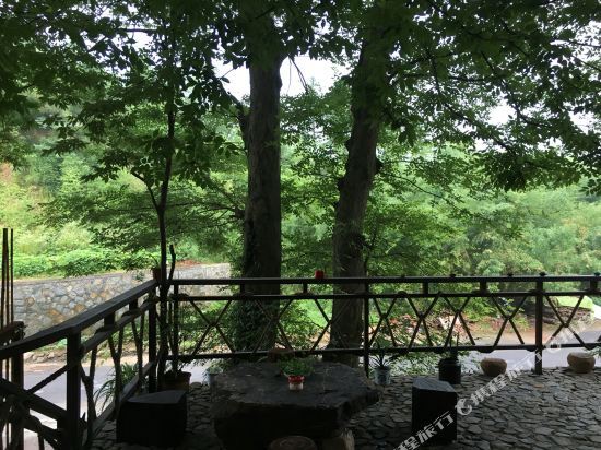 Хучжоу: Jushe village Meisu Inn