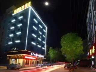 Джин-Чжоу: Jichu Hotel (Jianli Yusha Primary School)