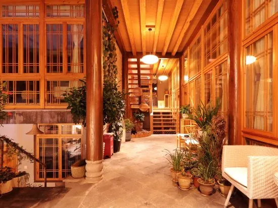 Баошань: Floral Hotel·Shanju Qiuyi Hotel（heshunguzhen）