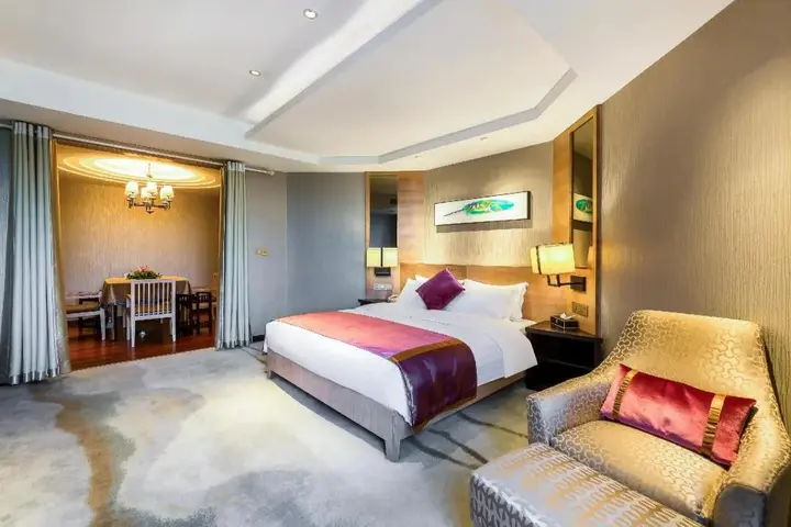 Чунцин: Rezen Kingtown Hotel (Chongqing Ranjiaba)