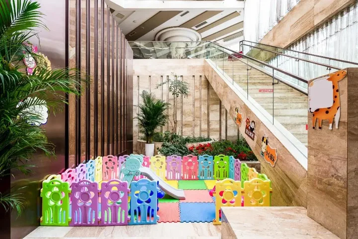 Чунцин: Rezen Kingtown Hotel (Chongqing Ranjiaba)