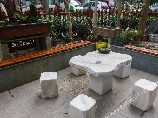 Ханчжоу: Hangzhou Jushe Chinese Inn (Xihu Jiulisong)