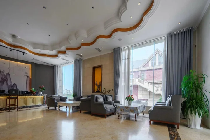 Neijiang: Neijiang Riverside Garden Hotel