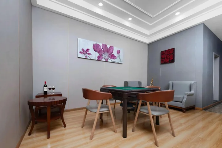Neijiang: Neijiang Riverside Garden Hotel