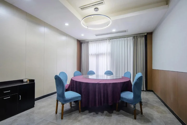 Neijiang: Neijiang Riverside Garden Hotel