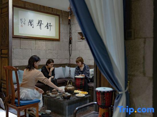 Баошань: Mohe Shuxin Hot Spring Hotel (Heshun Jiajiaba)