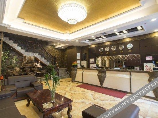 Харбин: Xinjinjue Hotel