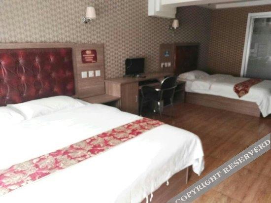 Харбин: Xinjinjue Hotel
