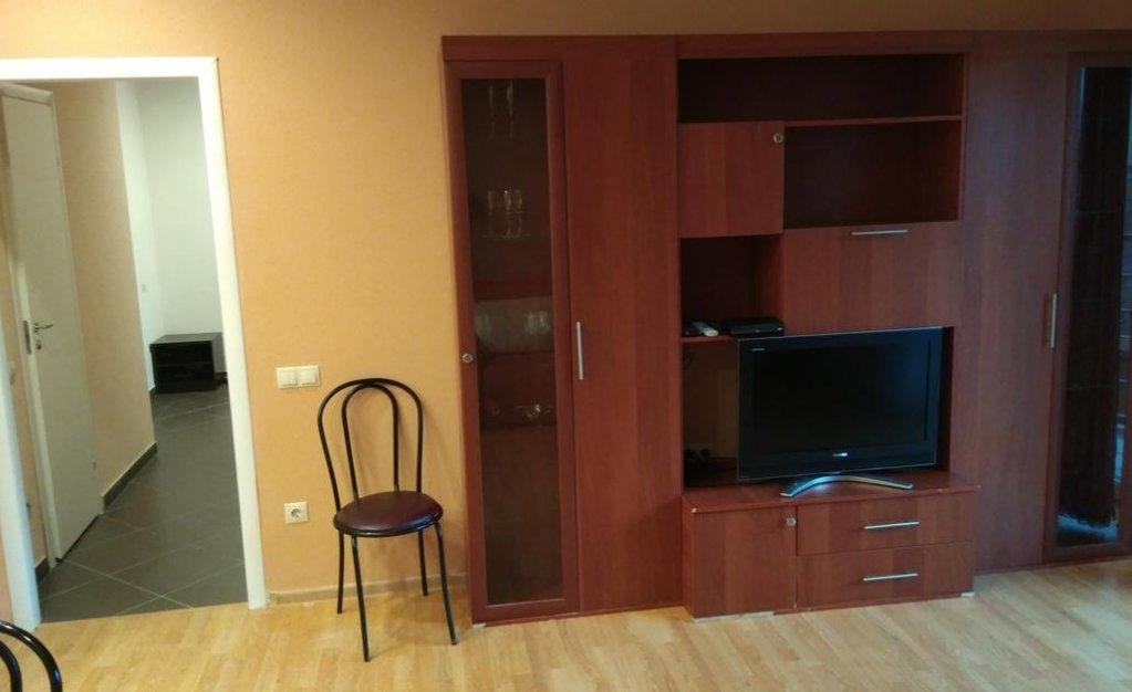 Москва: Studios Crocus (Студио Крокус) на 2-ой Мякининской 19А
